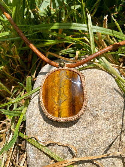 Light Tiger's Eye Wizard 'GROUNDED PROTECTOR'