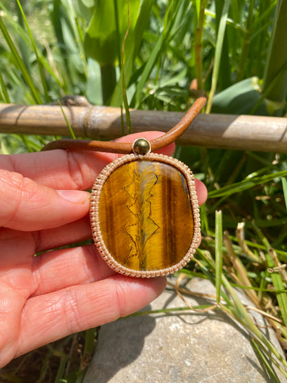 Light Tiger's Eye Wizard 'GROUNDED PROTECTOR'